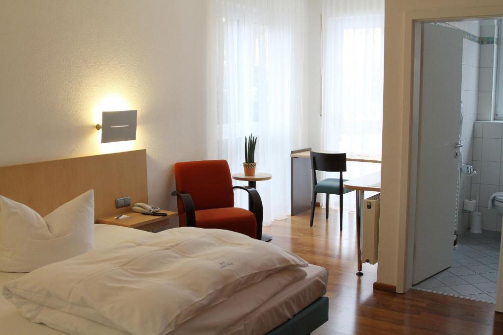 Hotel Schloss Berg Berg am Starnberger See Room photo